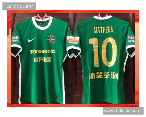 足球明星时尚风潮揭秘他们穿过的经典服装与搭配技巧